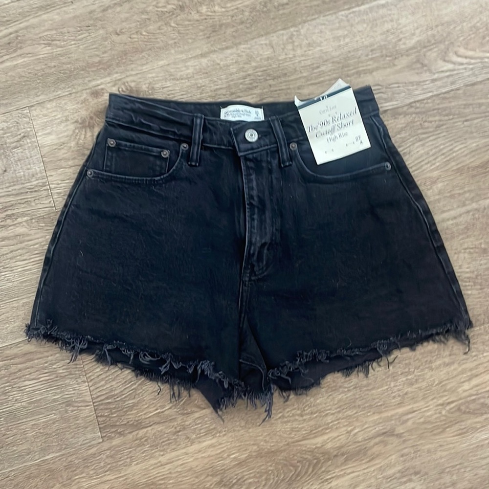 Abercrombie and fitch 90s relaxed high rise cutoffs curve love NWT
